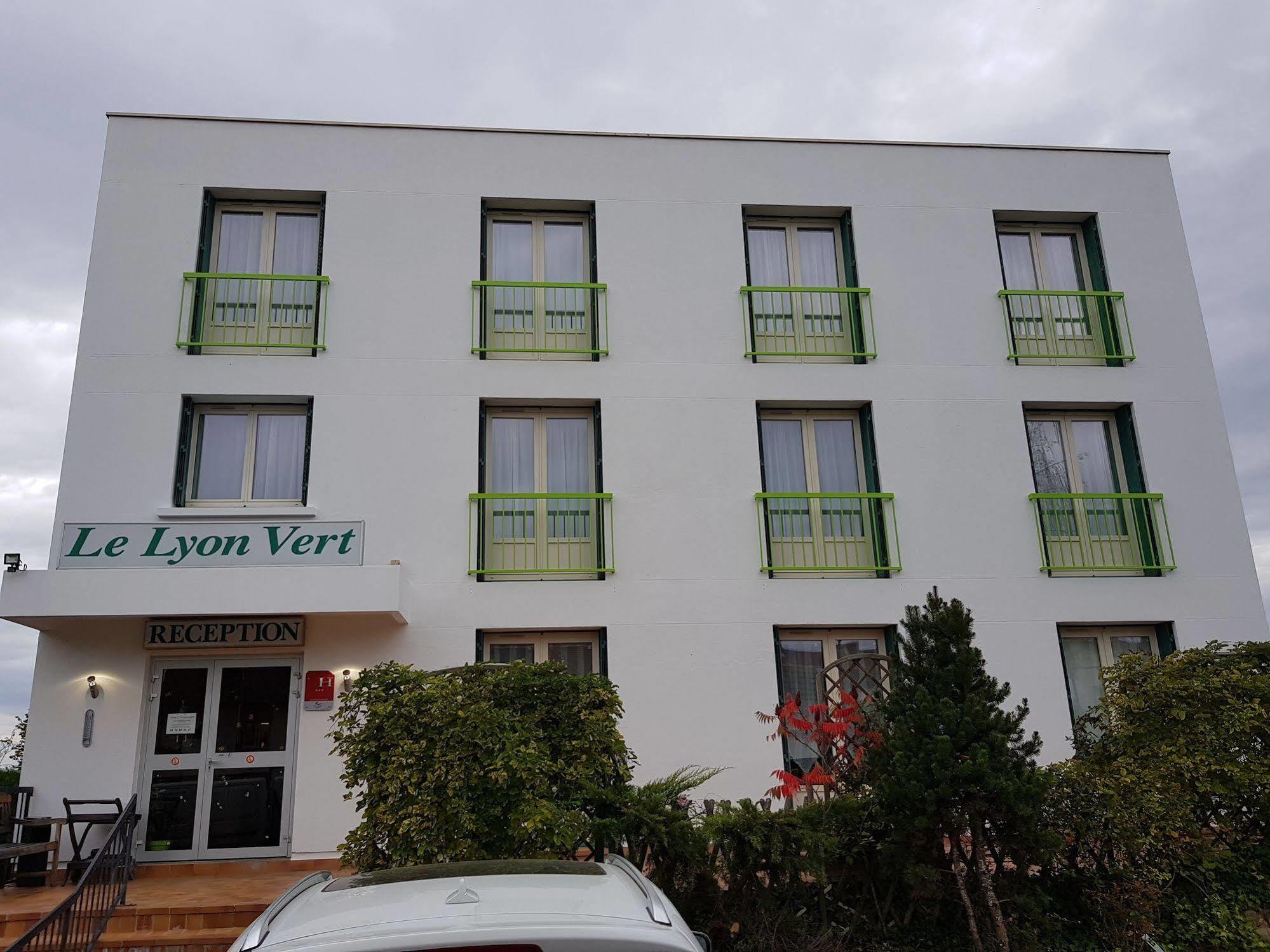 Hotel Le Lyon Vert Commentry Exteriér fotografie